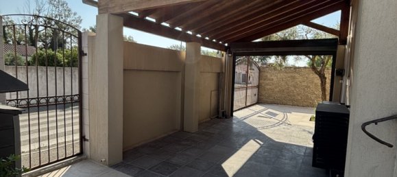 3 bedrooms Villa in Istres, France No. 345972 8