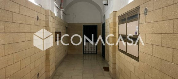 Gewerbliche Immobilie in Bari, Italy 145m², Nr. 25549 5