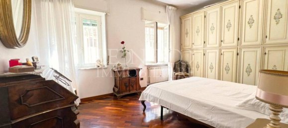 Apartamento de 2 divisões em Naples, Italy N.º 35922 23