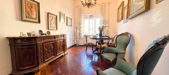Apartamento de 2 divisões em Naples, Italy N.º 35922 19