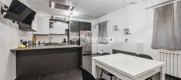 3 Schlafzimmer Haus in Castelvetro di Modena, Italy, Nr. 77483 11