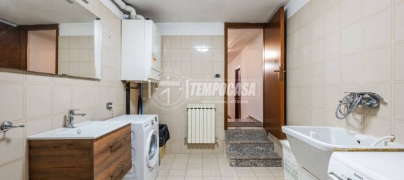 3 Schlafzimmer Haus in Castelvetro di Modena, Italy, Nr. 77483 47