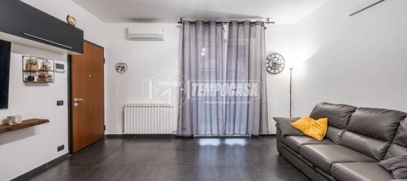 3 Schlafzimmer Haus in Castelvetro di Modena, Italy, Nr. 77483 4