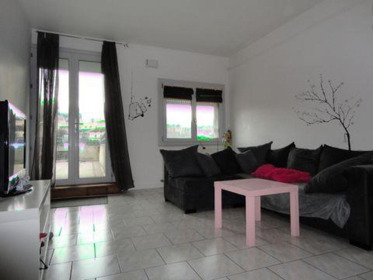 2 bedrooms Condo in Vienne, France No. 35077