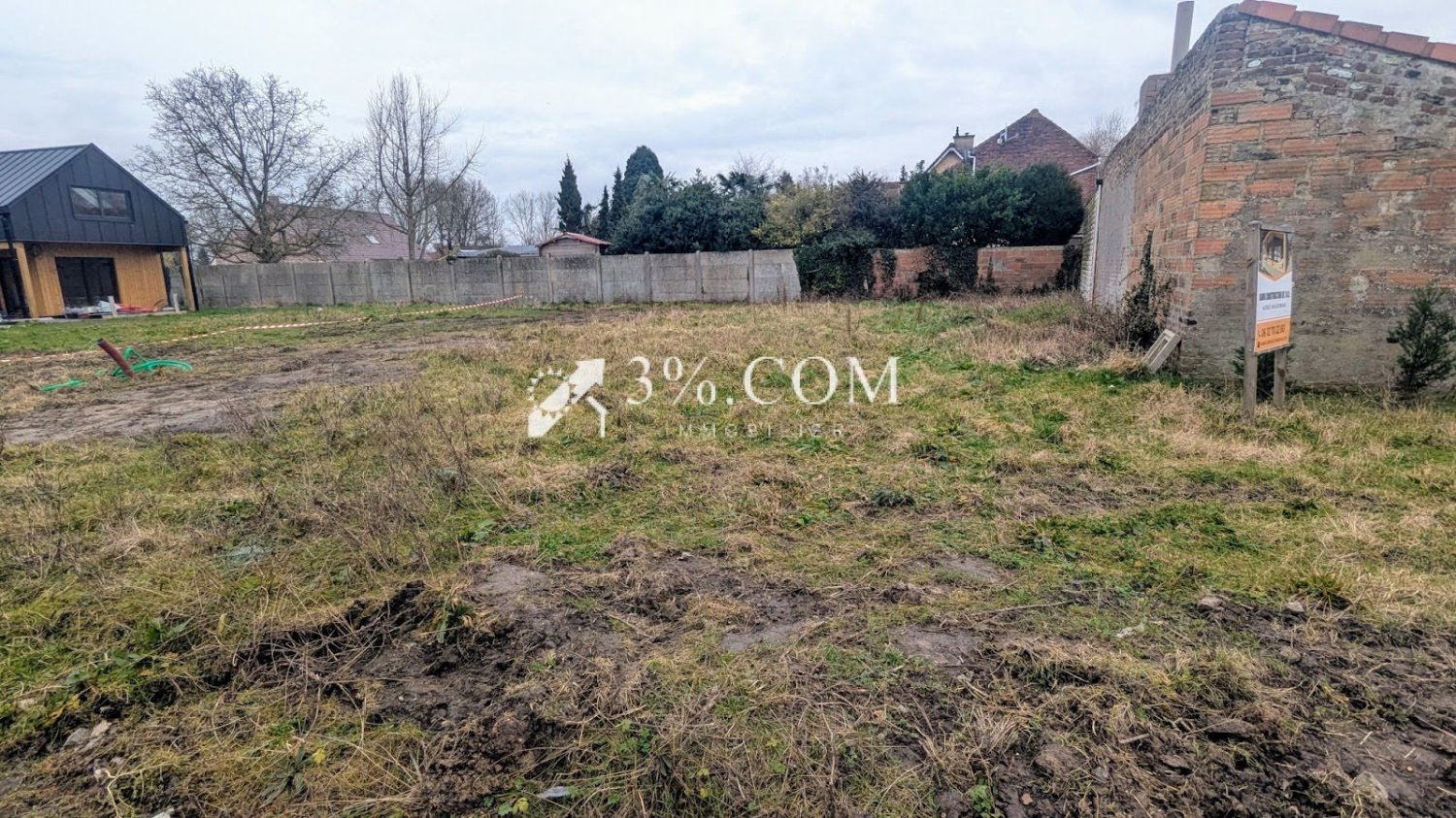 484m² Land in Billy-Berclau, France No. 252230