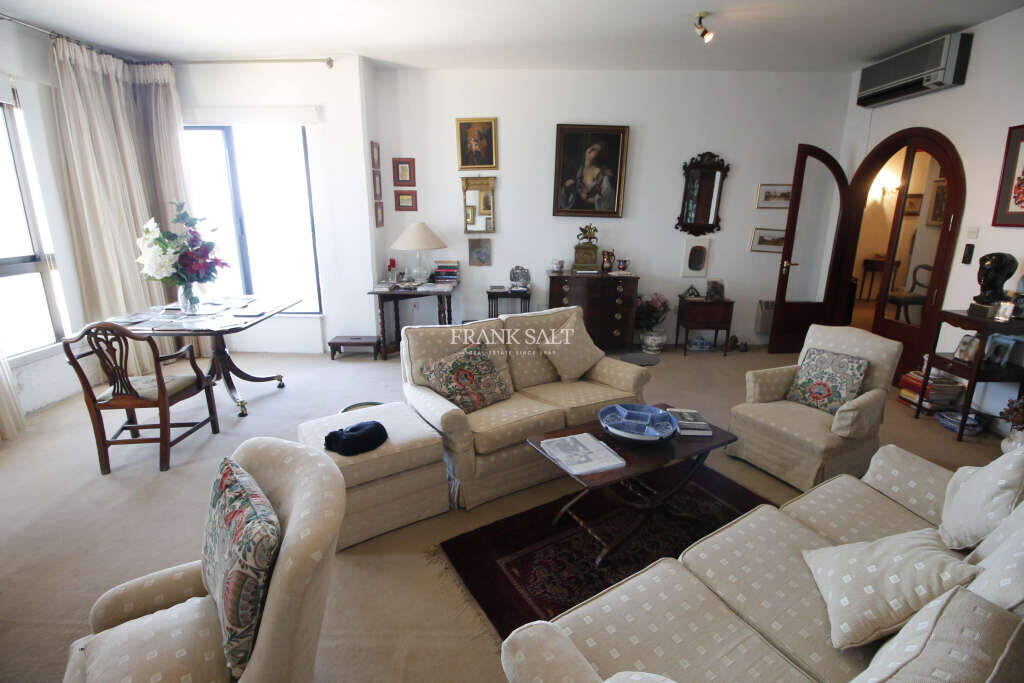 Apartamento de 2 dormitorios en Sliema, Malta No. 9567