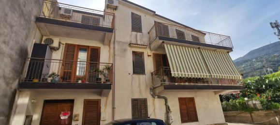 3-salle Appartement à Gioiosa Marea, Italy No. 47905 23