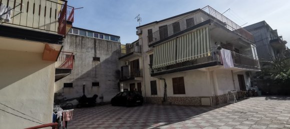 3-salle Appartement à Gioiosa Marea, Italy No. 47905 24