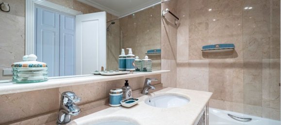 2 bedrooms Apartment in Marbella, Spain No. 95563 18