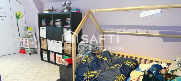 5 bedrooms House in Santes, France No. 157079 3