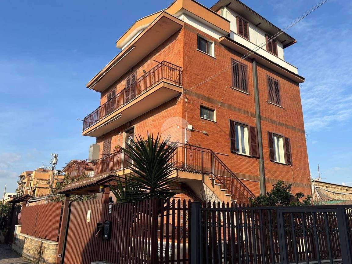 2 Schlafzimmer Wohnung in Rome, Italy, Nr. 390230