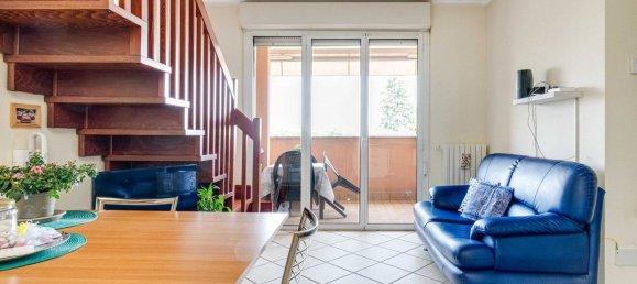 3 Schlafzimmer Doppelhaus in Rescaldina, Italy, Nr. 360691 7