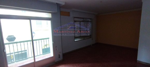Apartamento de 3 dormitorios en Porcuna, Spain No. 28508 11