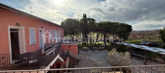5 rooms Building in Castiglione del Lago, Italy No. 138068 23
