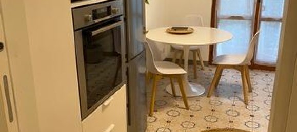 4 rooms Apartment in Piacenza, Italy No. 261568 2