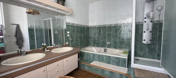 Casa de 6 dormitorios en Villers-Cotterets, France No. 242303 11