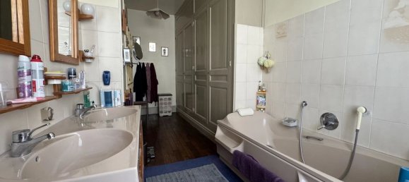 Casa de 6 dormitorios en Villers-Cotterets, France No. 242303 10