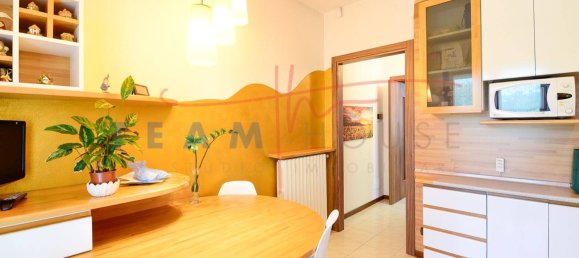 2 bedrooms Apartment in Seregno, Italy No. 349810 11