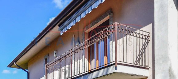 2 bedrooms Apartment in Seregno, Italy No. 349810 2
