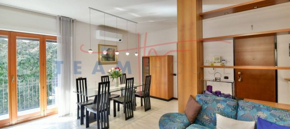 2 bedrooms Apartment in Seregno, Italy No. 349810 4