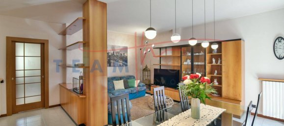 2 bedrooms Apartment in Seregno, Italy No. 349810 5