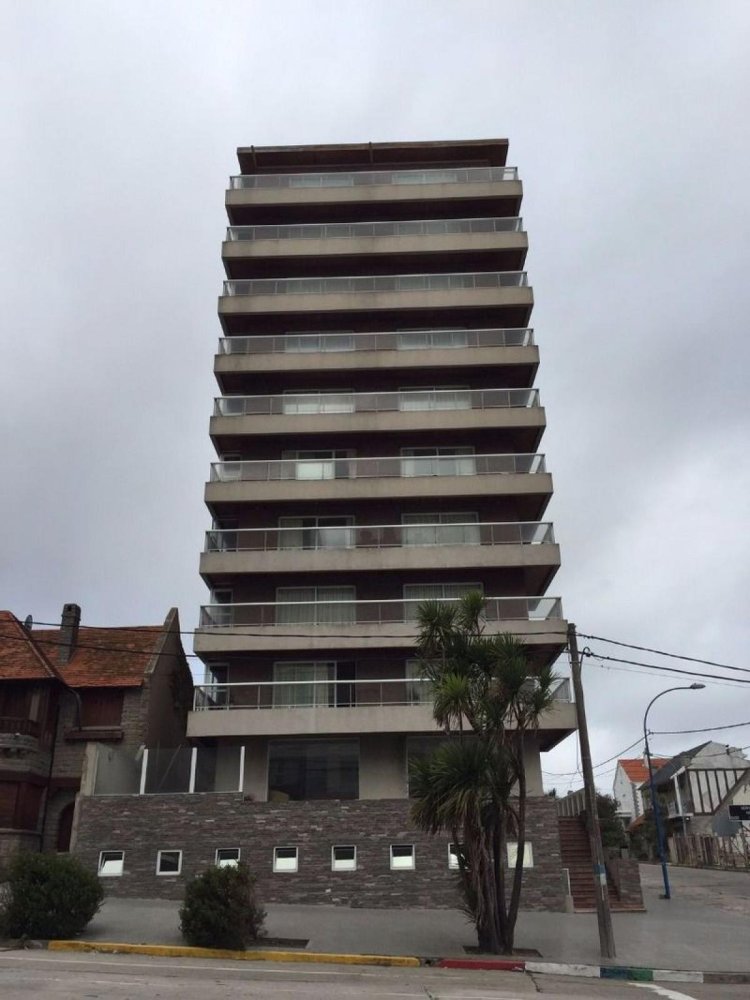 4 Schlafzimmer Wohnung in Mar del Plata, Argentina, Nr. 91004