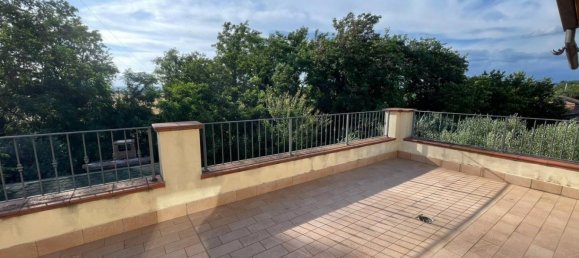 3 bedrooms Villa in Bastia Umbra, Italy No. 108988 10