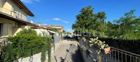 3 bedrooms Villa in Bastia Umbra, Italy No. 108988 36