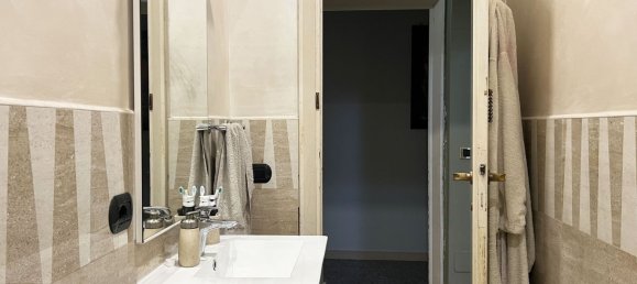 6 bedrooms Apartment in Rome, Italy No. 321556 10