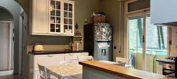 6 bedrooms Apartment in Rome, Italy No. 321556 3