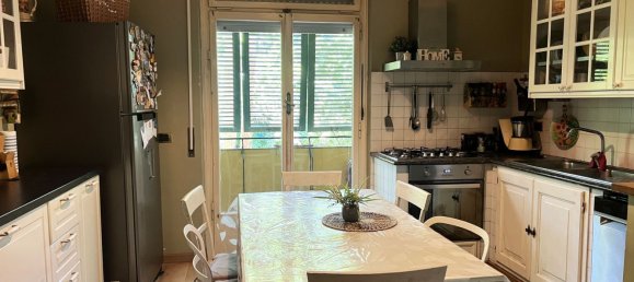 6 bedrooms Apartment in Rome, Italy No. 321556 5