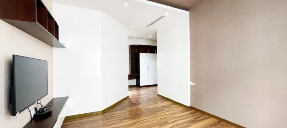 4 bedrooms Villa in Long Bien, Vietnam No. 609 9