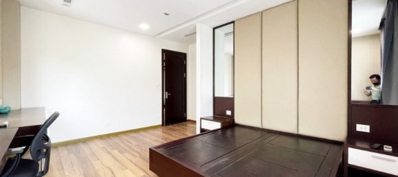 4 bedrooms Villa in Long Bien, Vietnam No. 609 5