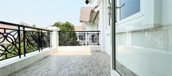 4 bedrooms Villa in Long Bien, Vietnam No. 609 15