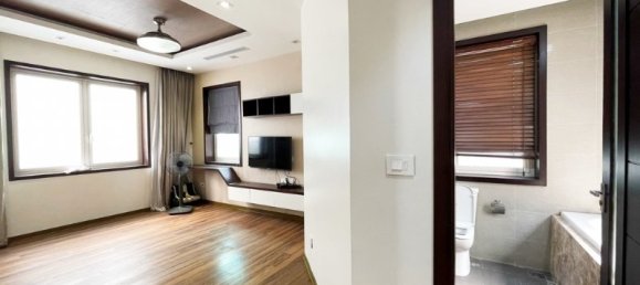 4 bedrooms Villa in Long Bien, Vietnam No. 609 8