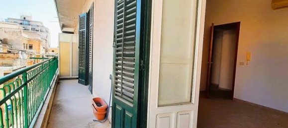 3 rooms Apartment in Bagheria, Italy No. 103583 9