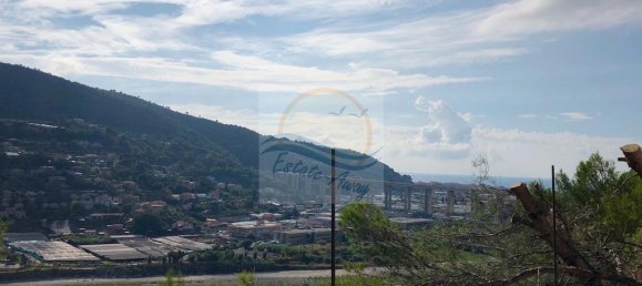 Villa de 5 habitaciónes en Camporosso, Italy No. 163860 3