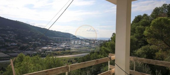 Villa de 5 habitaciónes en Camporosso, Italy No. 163860 10