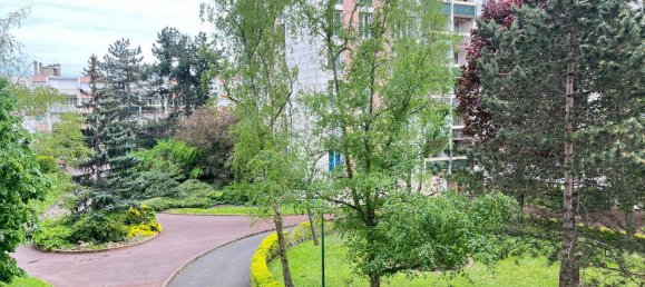 3 chambres Appartement à Neuilly-sur-Marne, France No. 181006 2