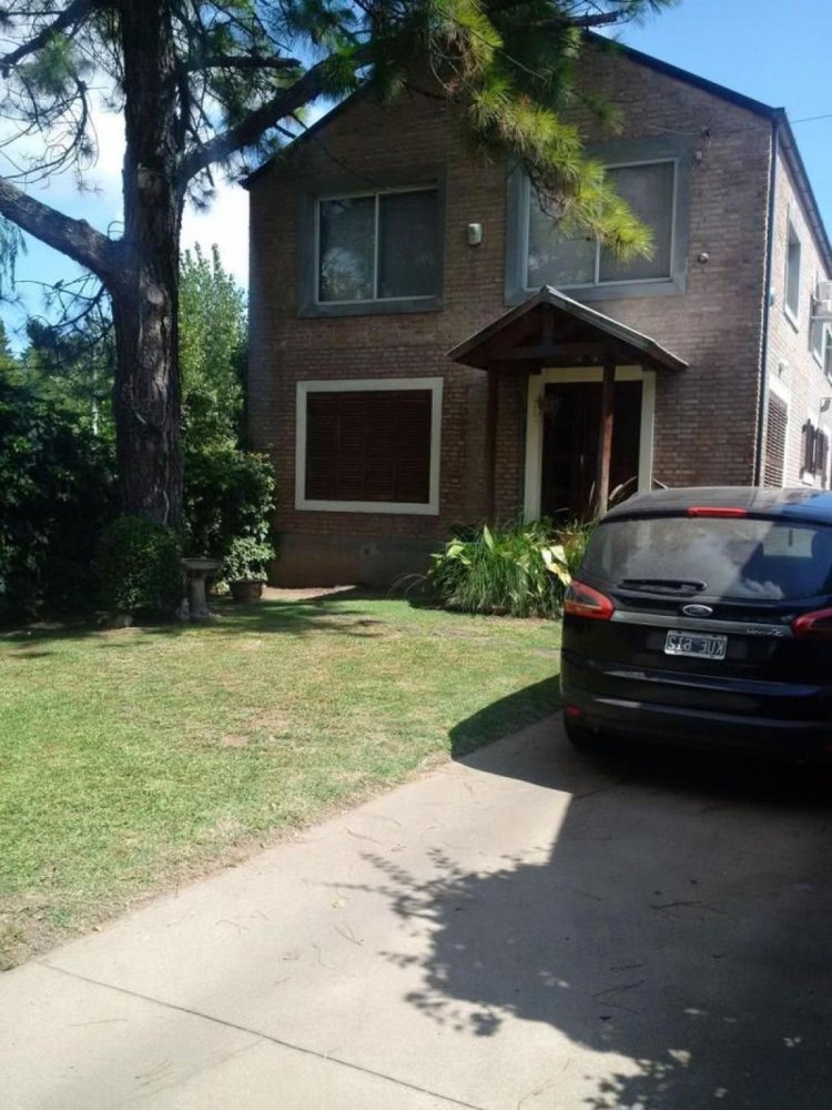 4 bedrooms House in Santa Fe, Argentina No. 21256