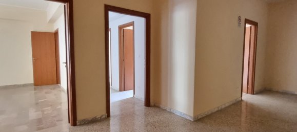 6 rooms Office in Milazzo, Italy No. 68983 22