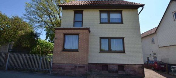 7 rooms Townhouse in Holzminden, Germany No. 182702 3