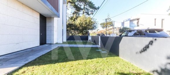 4 bedrooms House in Almada, Portugal No. 71598 3