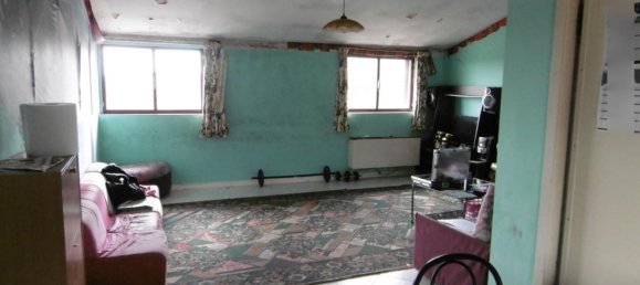 5 rooms Apartment in Montebello Vicentino, Italy No. 210291 4