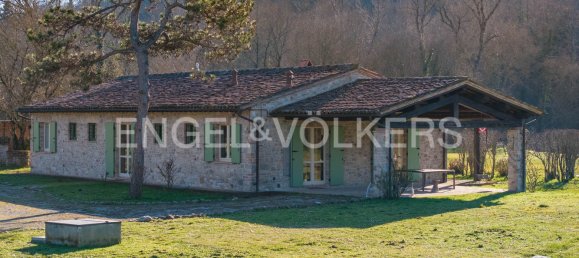 6 bedrooms House in Todi, Italy No. 67685 9