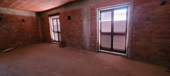 Квартира с 4 комнатами в Барчеллона Поццо ди Готто, Италия № 109411 2