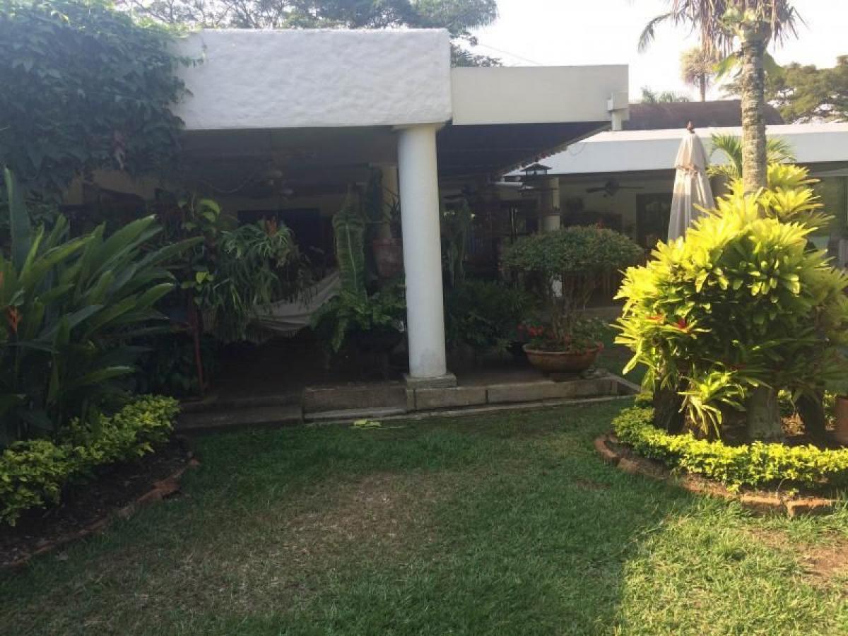 4 bedrooms House in Valle del Cauca, Colombia No. 1727