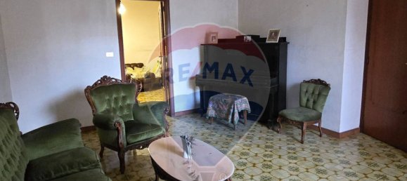 Casa de 3 dormitorios en Giarre, Italy No. 362012 4