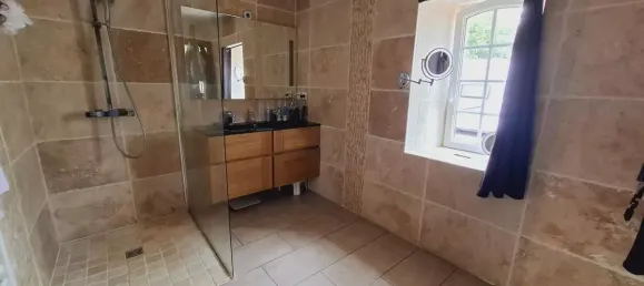 8 bedrooms House in Manche, France No. 344645 2