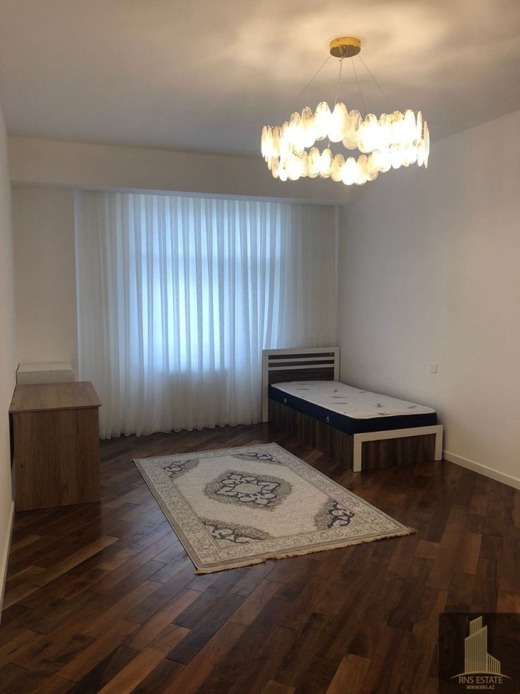 4 bedrooms Apartment in Khatay, Azerbaijan No. 1791